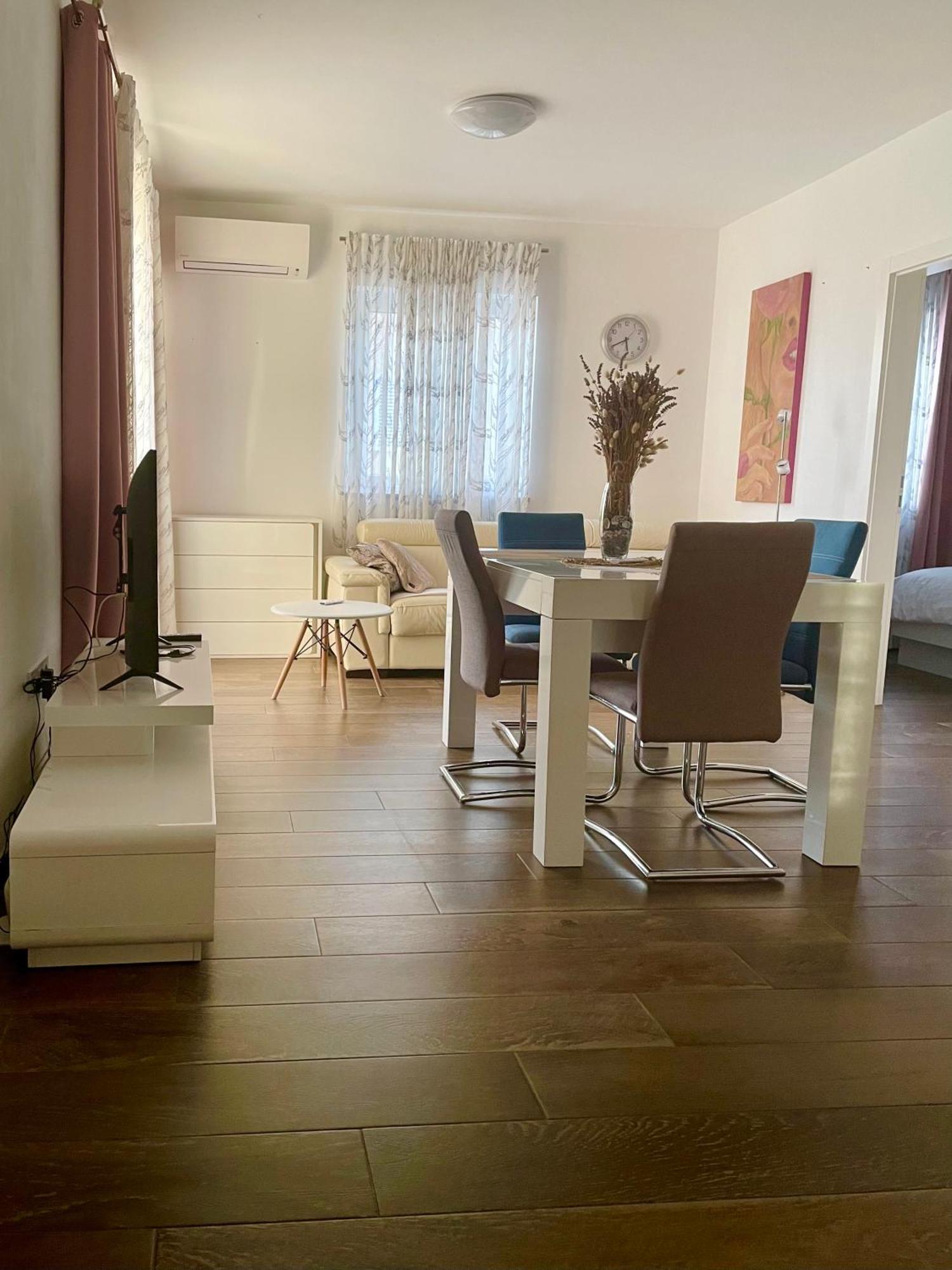Apartamento Blueberry Bol Exterior foto
